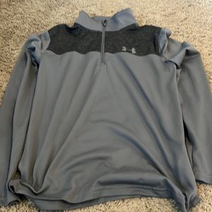 2 light weight Under Armour, Boys medium, long sleeve shirts